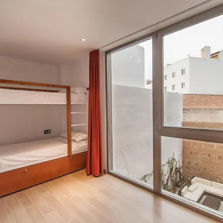 بيت شباب Youth