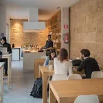 Youth אכסניה *